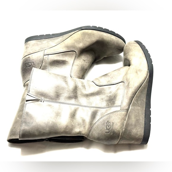 UGG‎ Australia Leather Wedge Boots #1012528 Size 10 - Picture 1 of 10